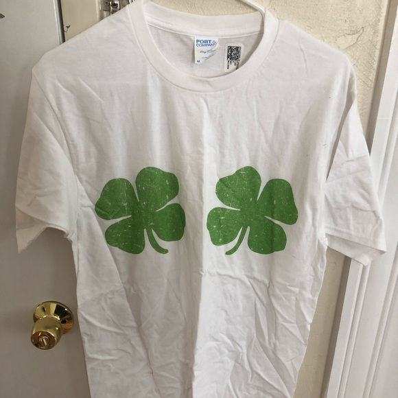Shamrock t-shirt - Picture 1 of 2